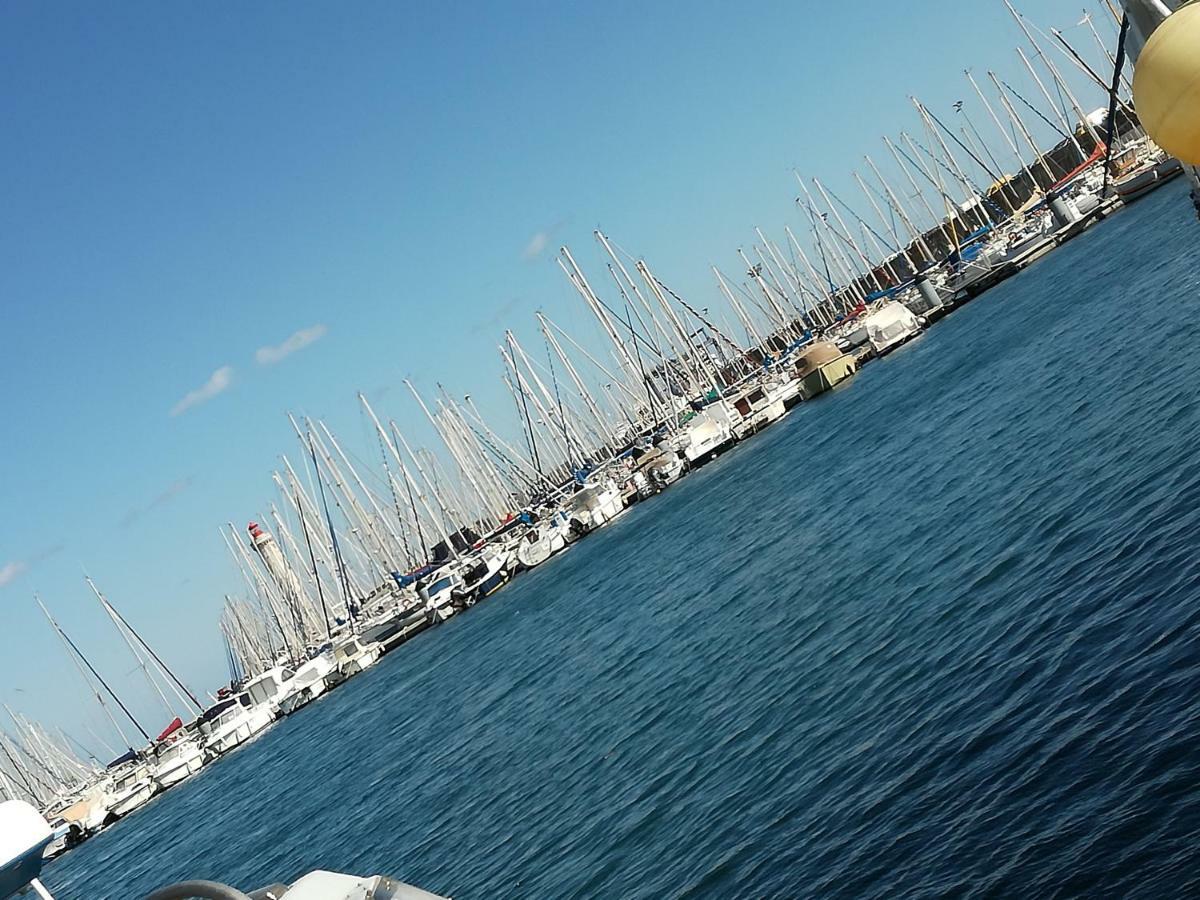 483 Chemin De Saint-Clair Apartment Sete Luaran gambar