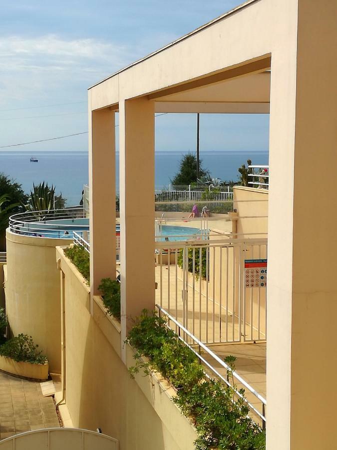 483 Chemin De Saint-Clair Apartment Sete Luaran gambar